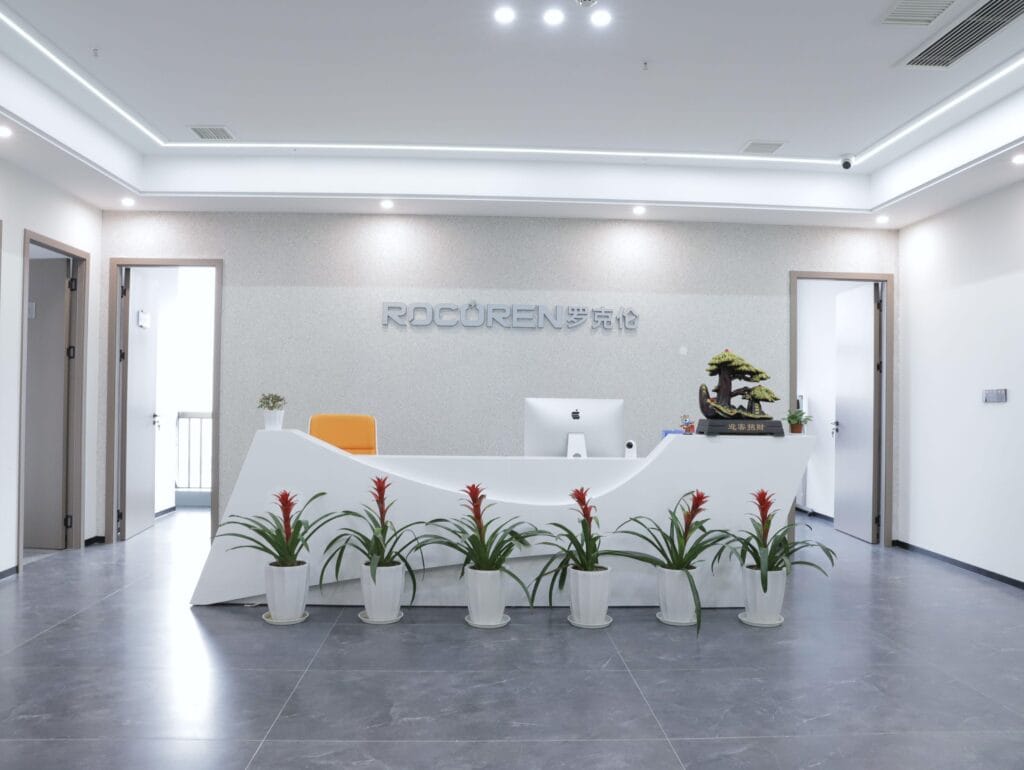 About us Rocoren Learn about Rocoren's story and our commitment to innovation and quality in the field of chargers and smartphone accessories. Devenir Revendeur